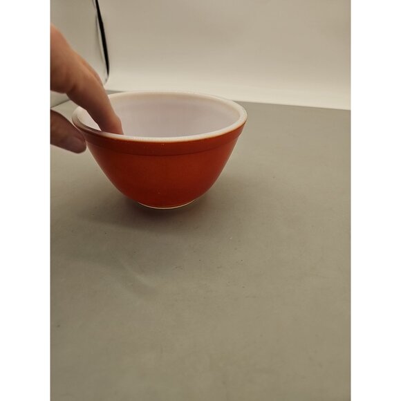 Vintage PYREX 401 FLAMEGLO Burnt Orange Ombre Mixing Bowl 1 1/2 PT Made in USA - Picture 5 of 6